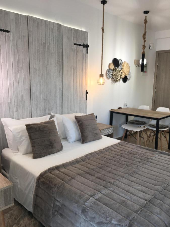 Anastasia Luxury Suites 2 Tolón 외부 사진
